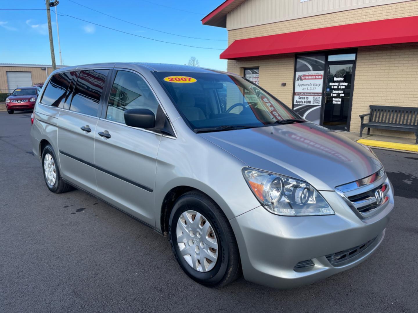 2007 Silver Honda Odyssey (5FNRL38207B) with an V6, VTEC, 3.5 Liter engine, Automatic transmission, located at 8008 Warden Rd, Sherwood, AR, 72120, (501) 801-6100, 34.830078, -92.186684 - Photo#1